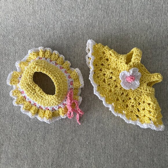 Handmade Crochet Spring Summer Yellow White Outfit for 17cm Doll 2-Piece Set - Picture 7 of 7